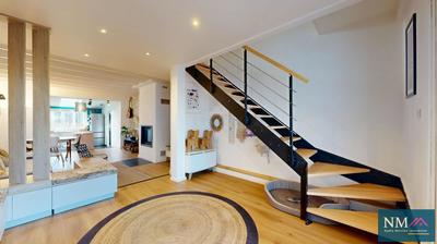 Maison - 99 m² - 4 pièces