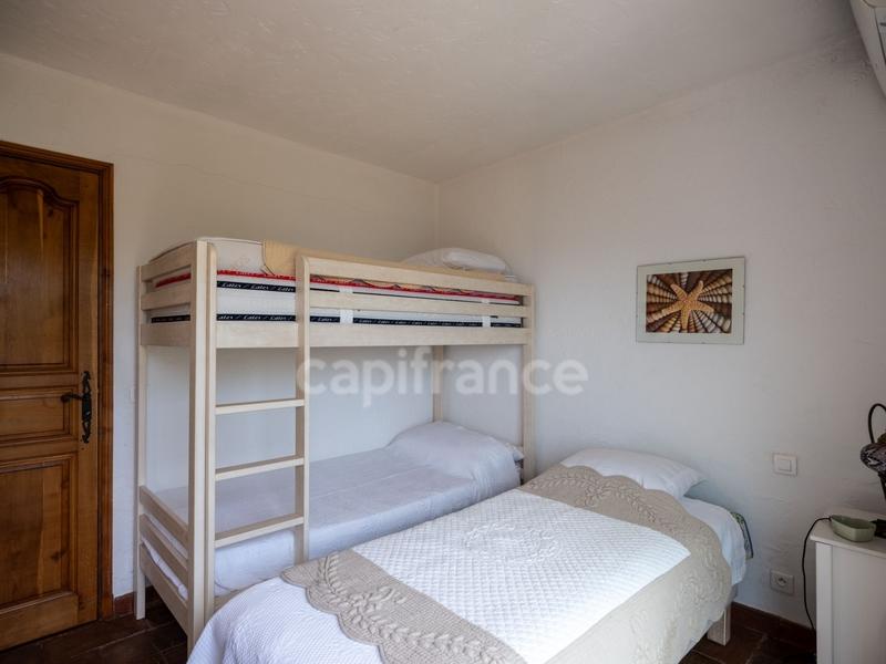 Maison - 157 m² - 7 pièces