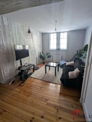 Maison - 195 m² - 11 pièces