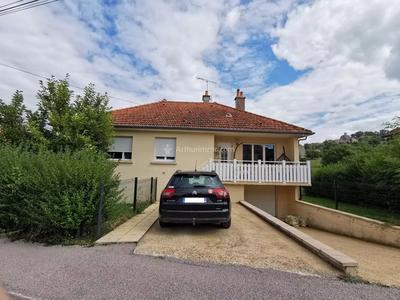 Maison - 98 m² - 5 pièces