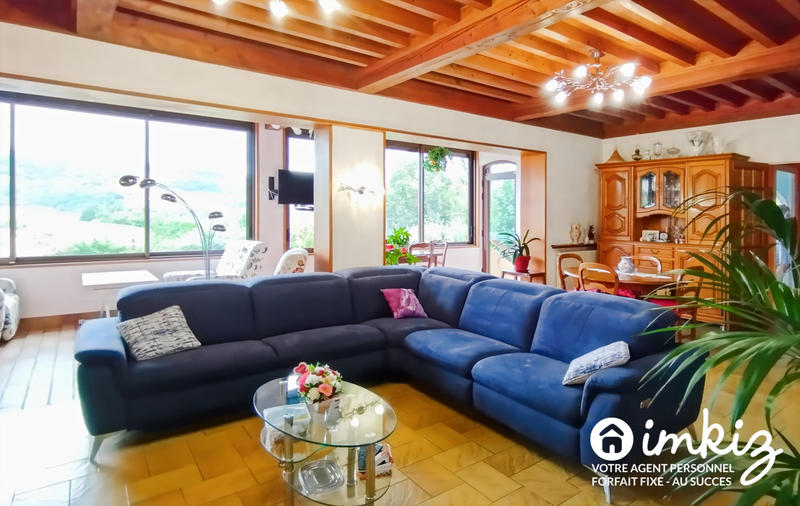 Maison - 168 m² - 7 pièces