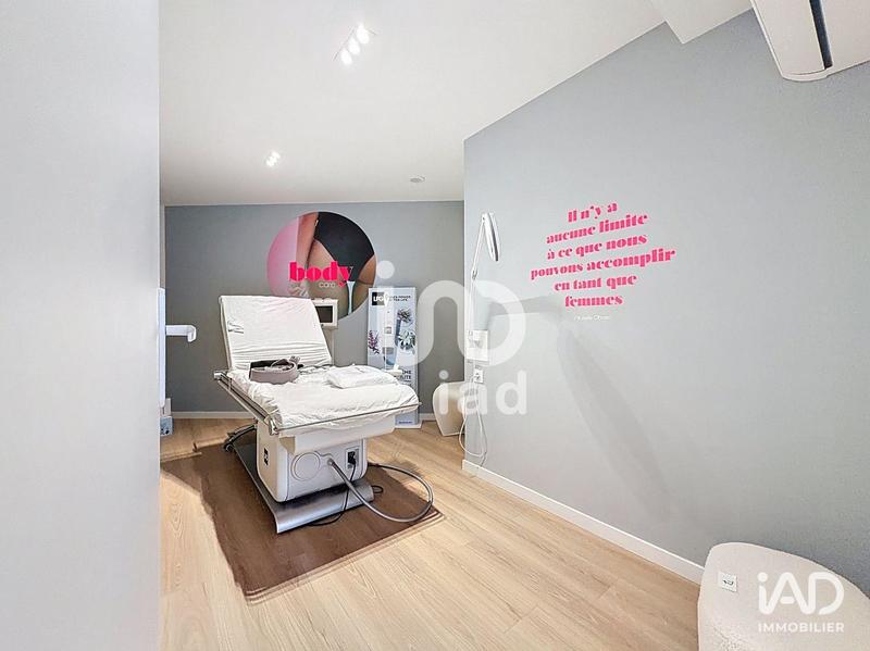 Local commercial - 145 m²