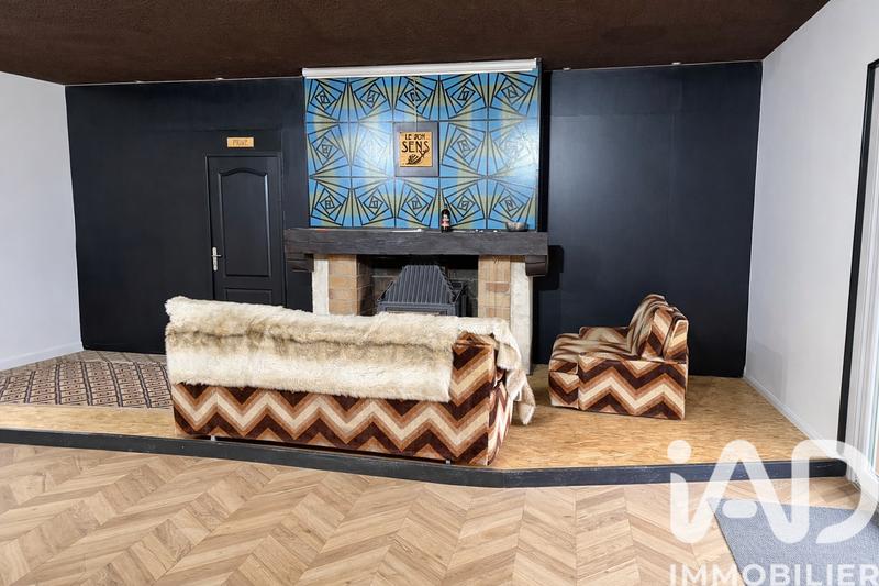 Maison - 300 m² - 5 pièces