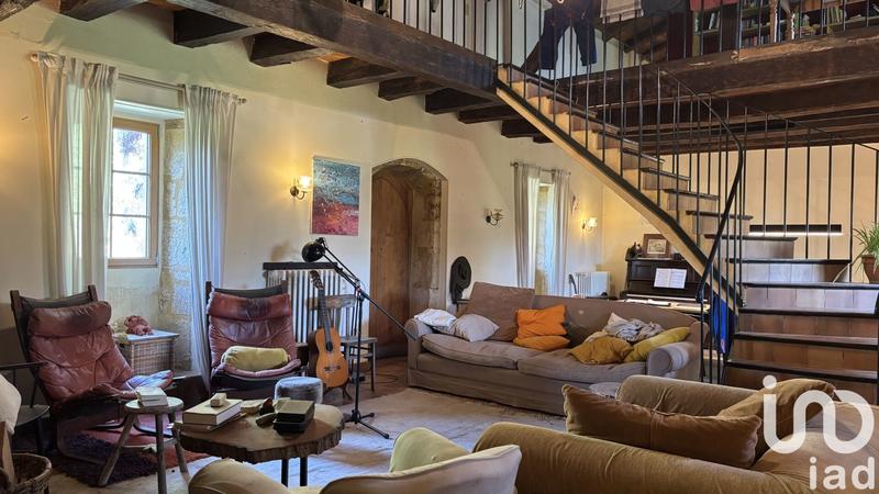 Maison - 650 m² - 15 pièces