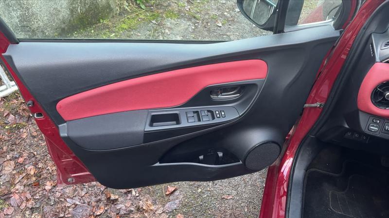 Toyota Yaris III 1.5 VVTi Hybrid 100h E-Cvt France