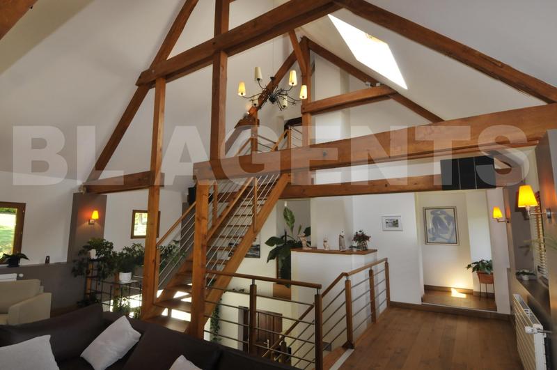 Maison - 344 m² - 8 pièces