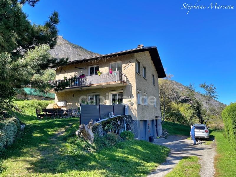 Maison - 139 m² - 5 pièces