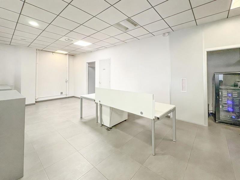 Bureau - 180 m²