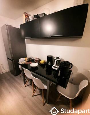 Chambre - 10 m² - 1 pièce