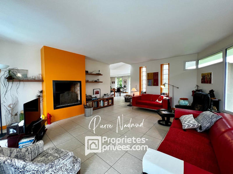 Maison - 207 m² - 5 pièces