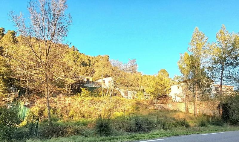 Terrain constructible - 1 272 m²