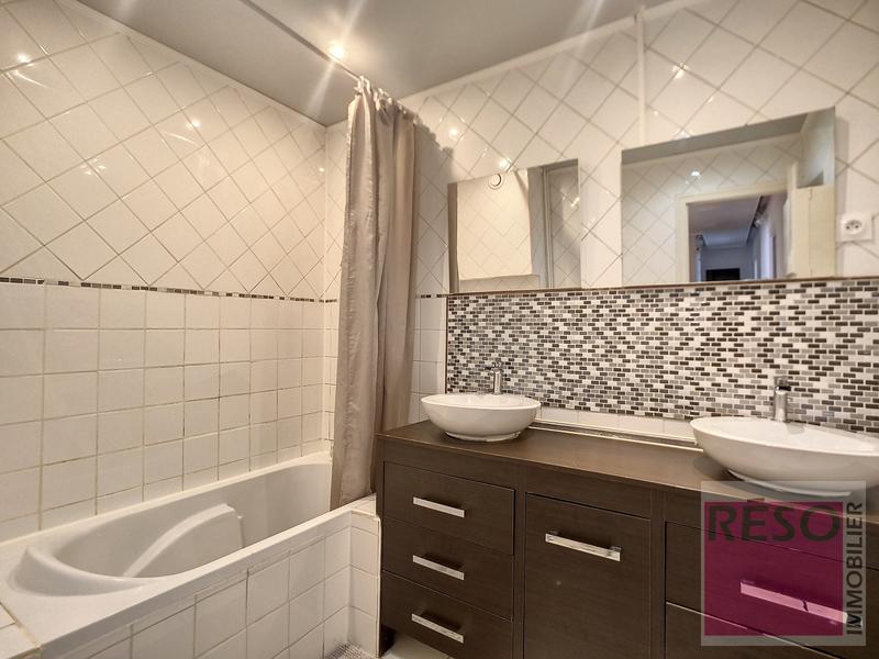 Appartement - 83 m² - 4 pièces