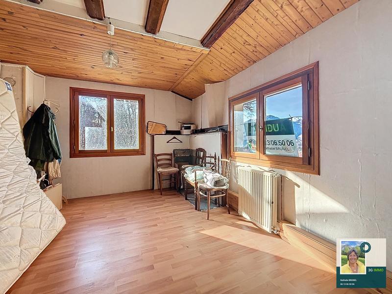 Maison en pierre - 204 m² - 11 pièces