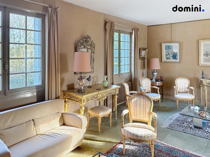 Maison ancienne - 264 m² - 11 pièces