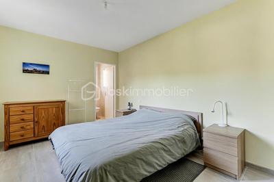 Villa - 137 m² - 5 pièces