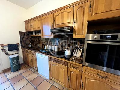 Maison - 192 m² - 7 pièces