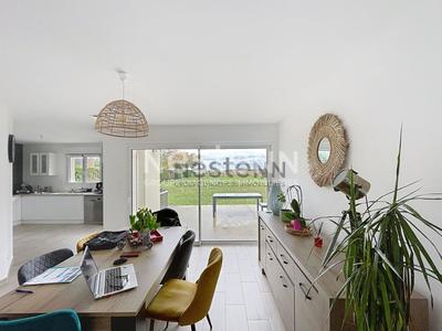 Maison - 91 m² - 4 pièces