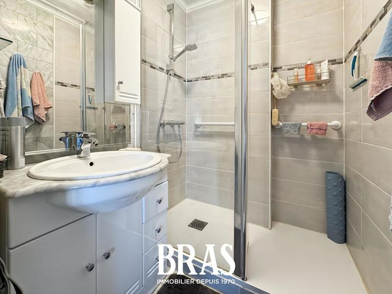 Appartement - 102 m² - 5 pièces