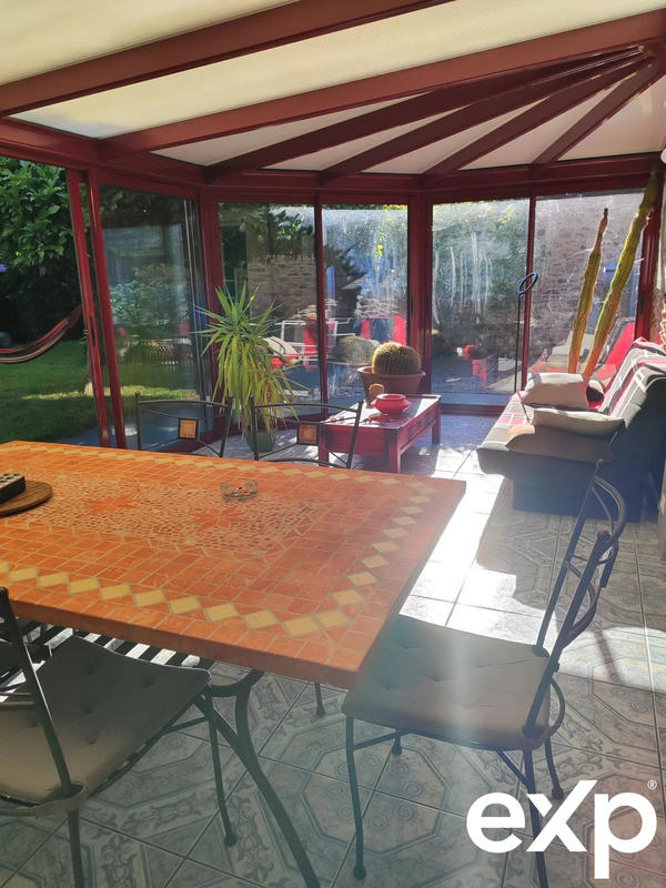 Maison traditionnelle - 225 m² - 7 pièces