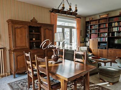 Maison - 96 m² - 4 pièces