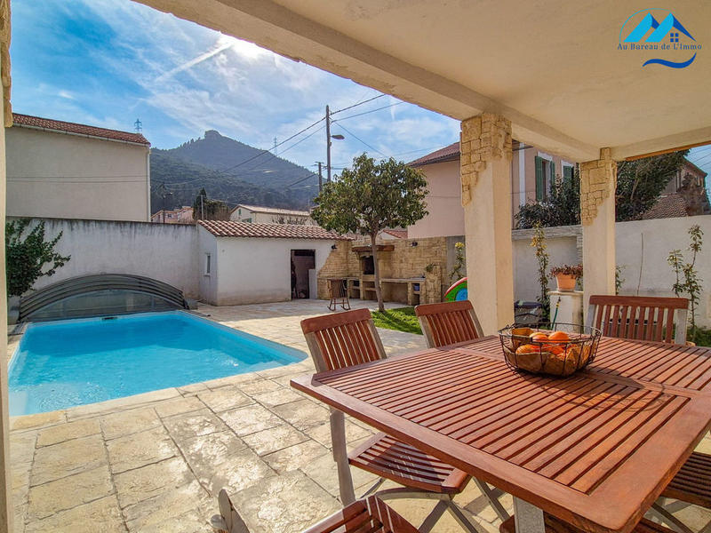 Maison - 170 m² - 7 pièces