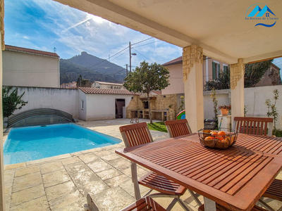 Maison - 170 m² - 7 pièces