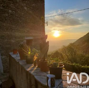 Maison - 67 m² - 4 pièces