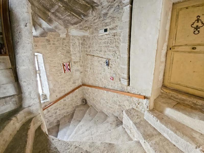 Demeure - 486 m² - 12 pièces