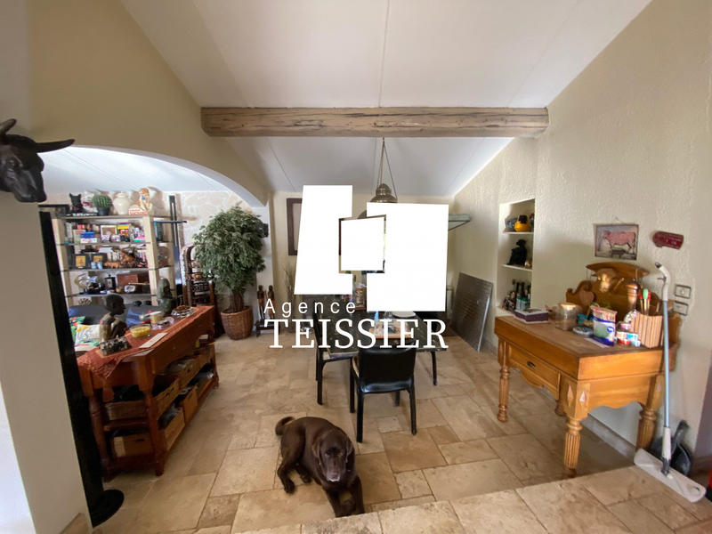 Maison - 181 m² - 6 pièces