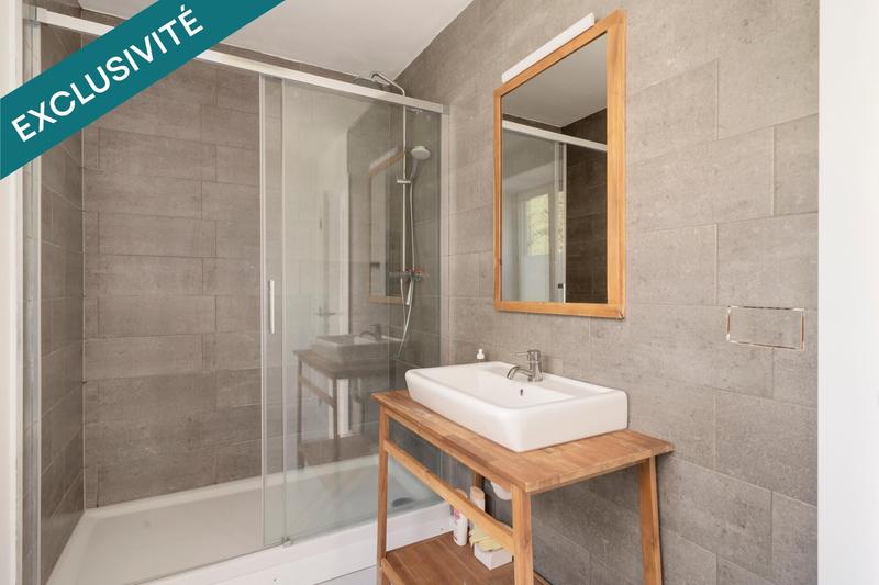 Maison - 340 m² - 12 pièces