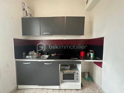 Maison - 64 m² - 4 pièces