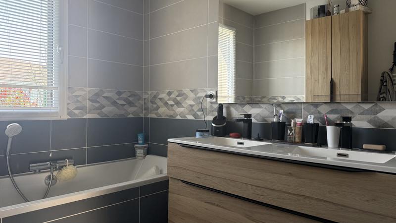 Maison - 172 m² - 6 pièces