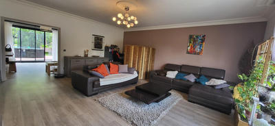 Maison - 210 m² - 7 pièces