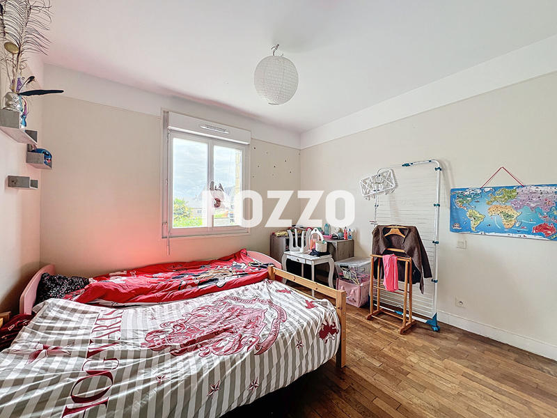 Appartement - 99 m² - 5 pièces