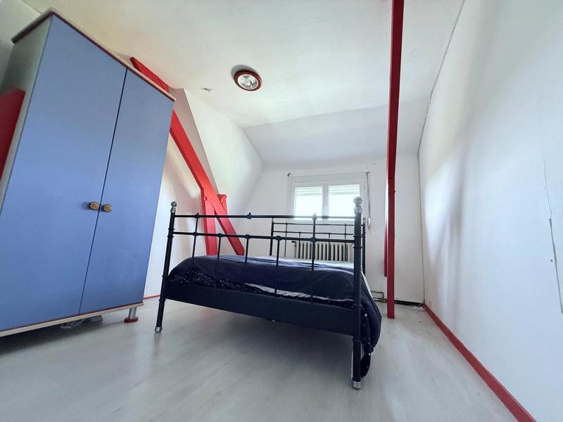 Maison - 202 m² - 7 pièces