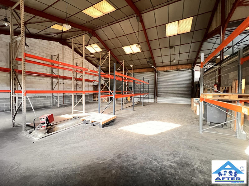 Entrepôt - 345 m²