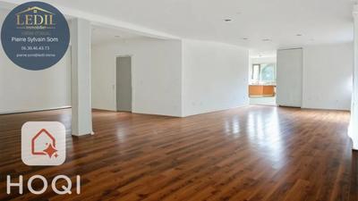 Local commercial - 291 m² - 1 pièce