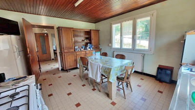 Propriété - 160 m² - 11 pièces