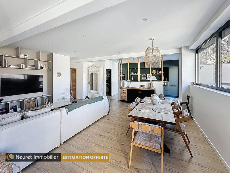 Appartement - 135 m² - 5 pièces