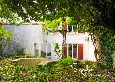 Maison - 104 m² - 4 pièces