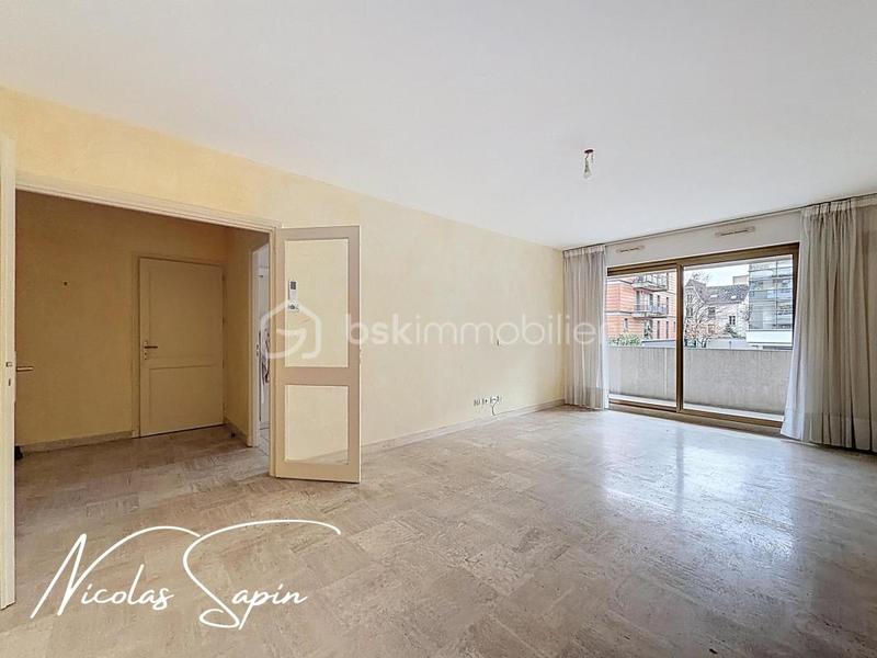 Appartement - 84 m² - 3 pièces