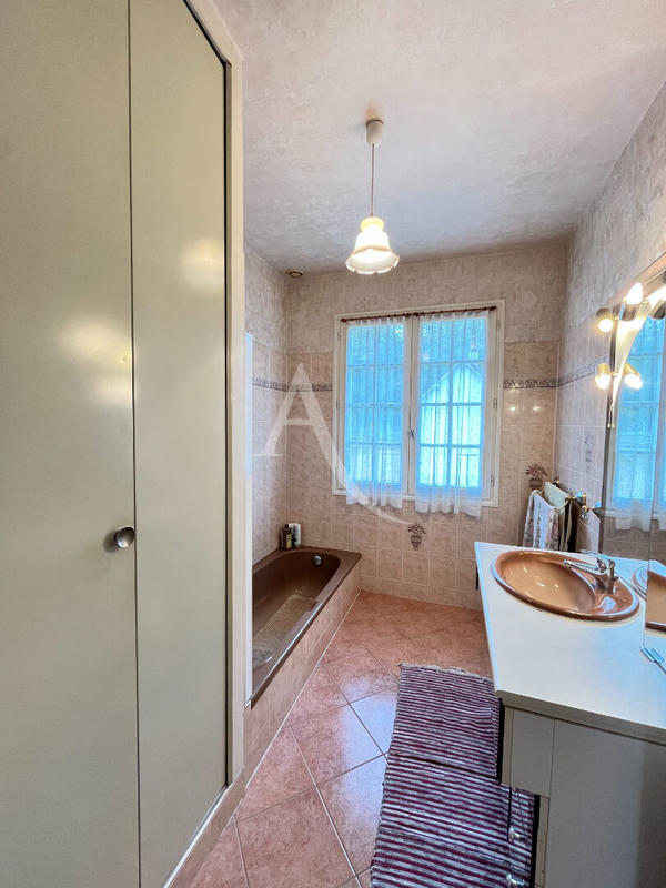 Maison - 77 m² - 3 pièces