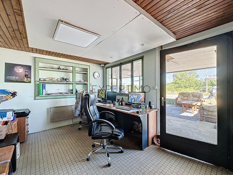 Local d'activités - 300 m²