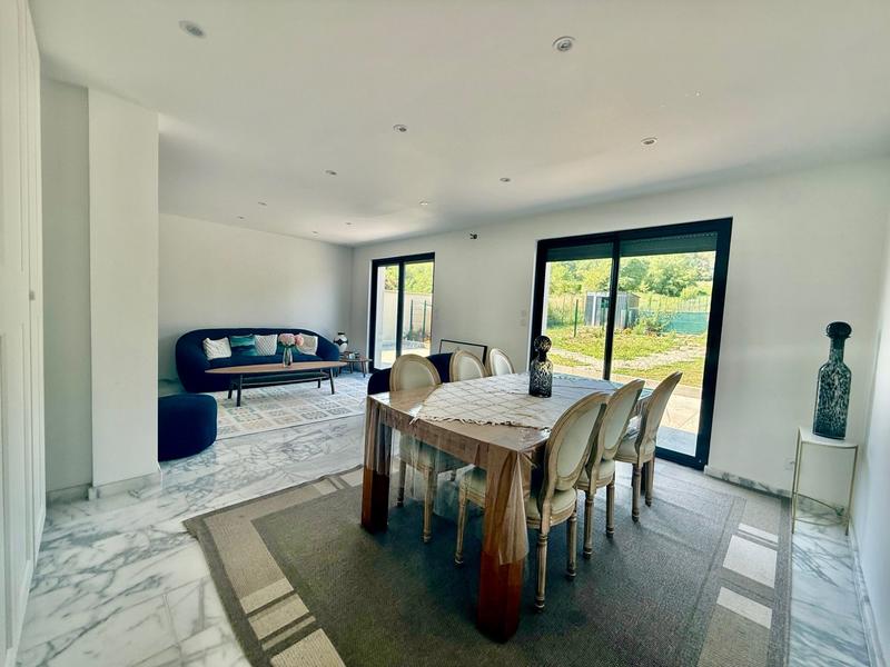 Maison - 116 m² - 6 pièces