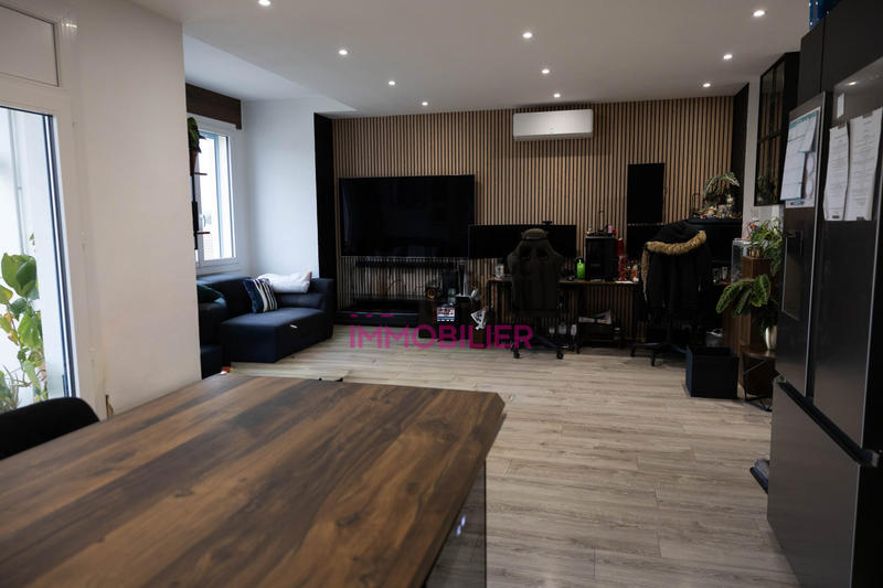 Appartement - 104 m² - 5 pièces