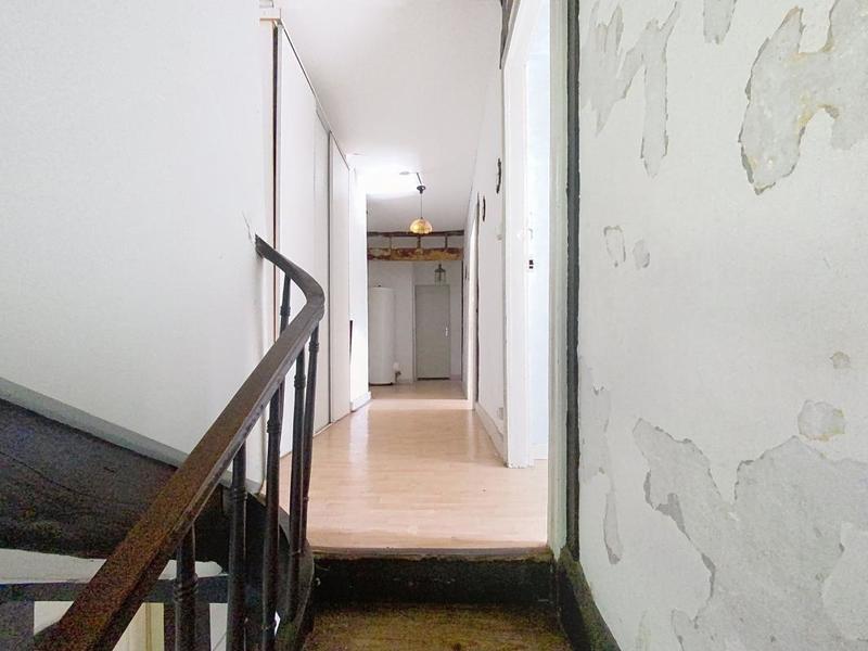 Maison - 206 m² - 8 pièces