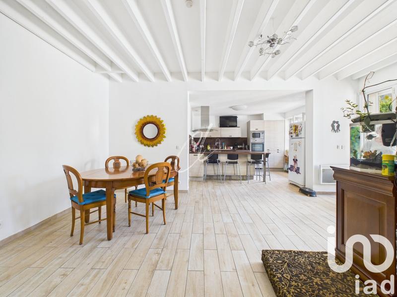 Maison - 360 m² - 13 pièces