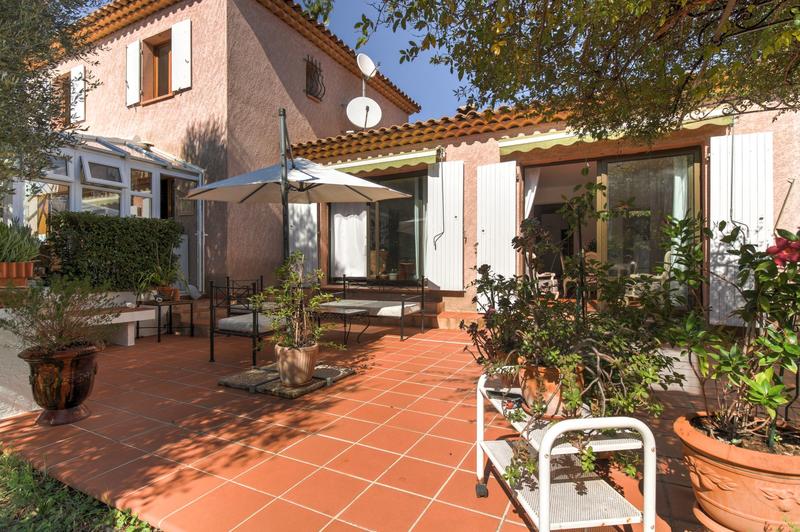 Villa - 136 m² - 6 pièces