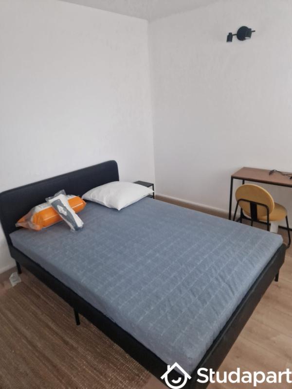 Chambre - 9 m² - 1 pièce