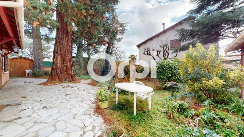 Maison - 168 m² - 7 pièces